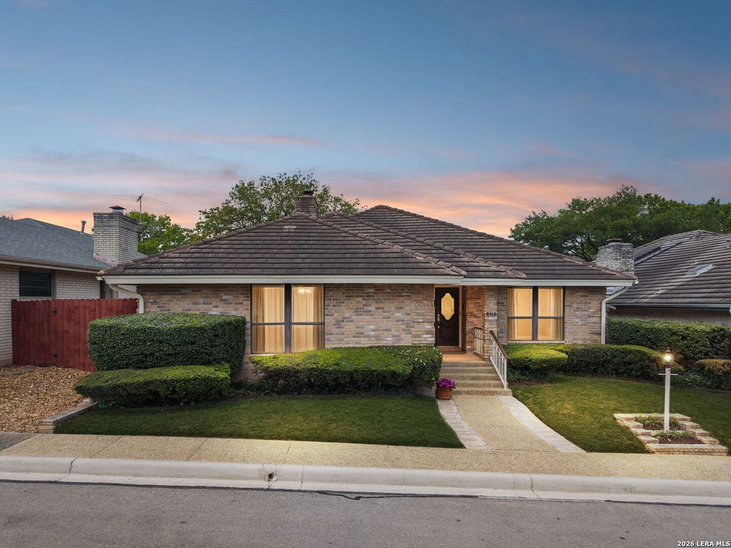 Photo of 6119 Shady Creek, Windcrest, TX 78239 (MLS # 1952943)
