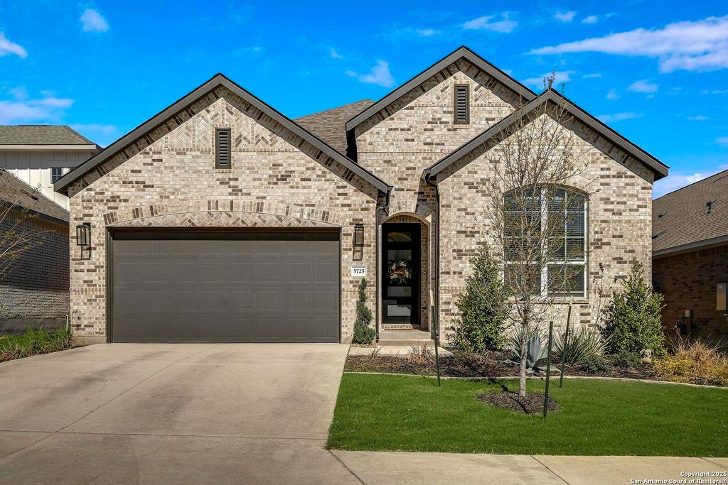 Photo of 5725 Huron Dr, New Braunfels, TX 78130 (MLS # 1919519)