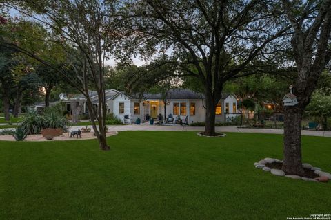 401 Corona Alamo Heights TX 78209