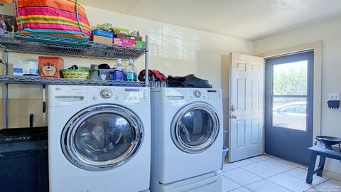 A home in Floresville