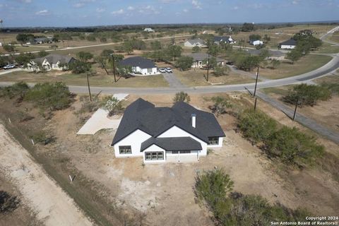 A home in Floresville