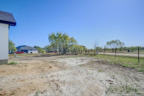 A home in Floresville