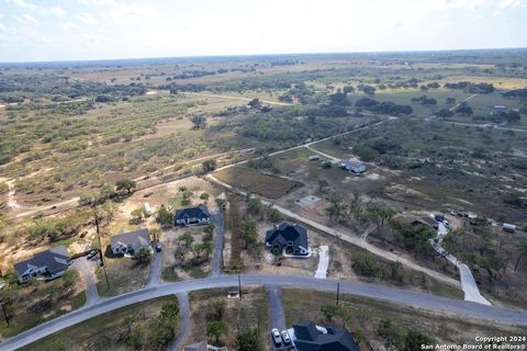 A home in Floresville