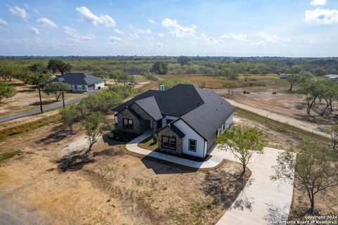 A home in Floresville