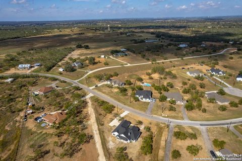 A home in Floresville