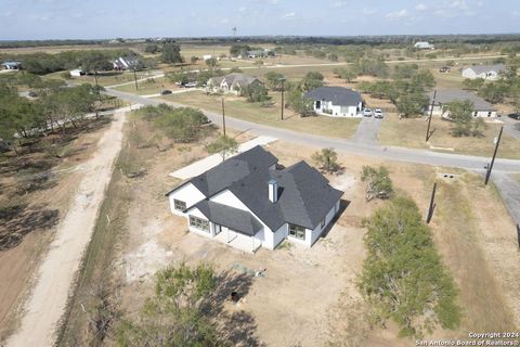 A home in Floresville