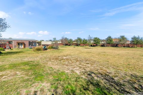 A home in Floresville