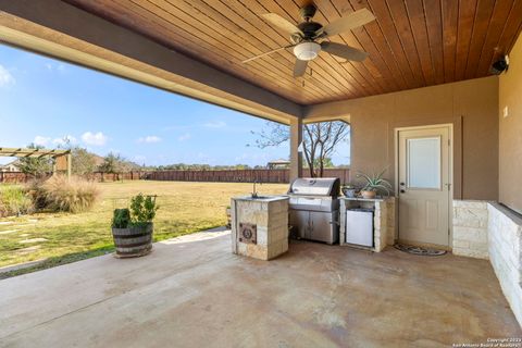 A home in Floresville