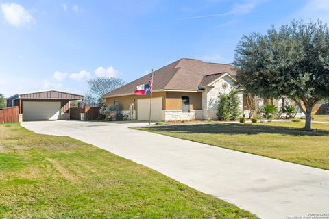 A home in Floresville