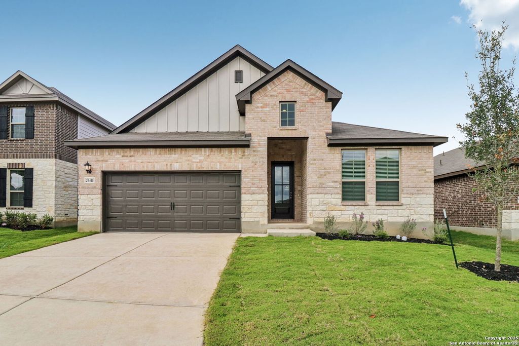 Photo of 29415 Arrowtooth Blvd, Boerne, TX 78006 (MLS # 1885766)