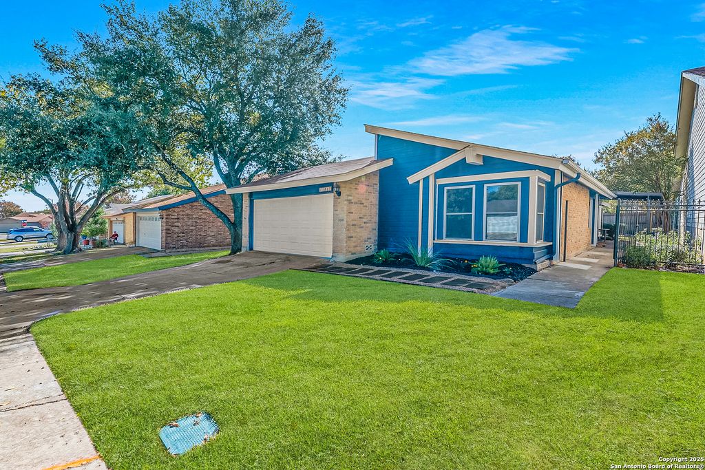 Photo of 11827 Greenwood Village, San Antonio, TX 78249 (MLS # 1923279)
