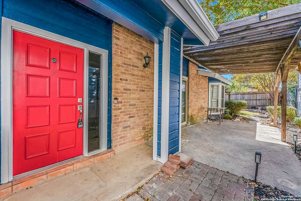 Photo of 11827 Greenwood Village, San Antonio, TX 78249 (MLS # 1923279)