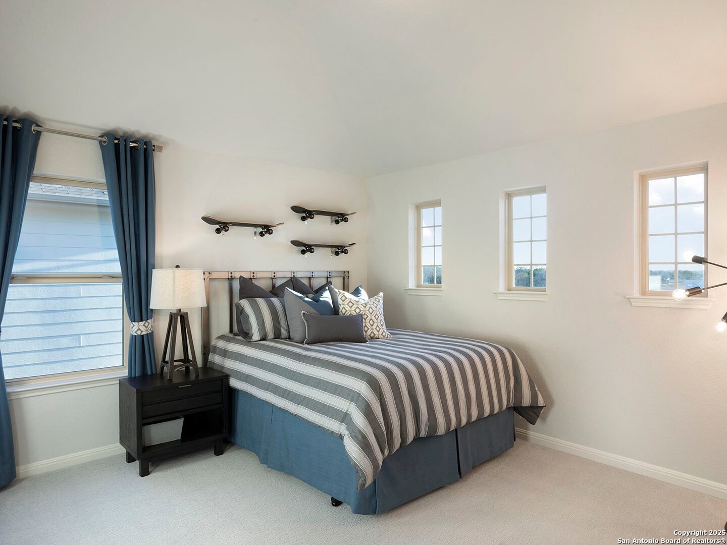 11440 Feather Vale