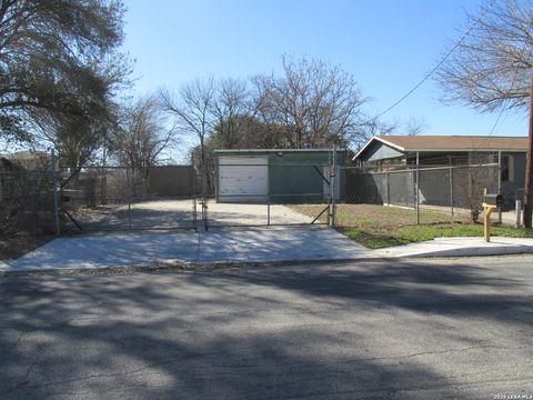 1610 N Whitman San Antonio TX 78211