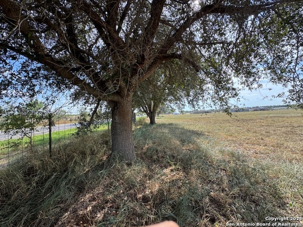 Photo of 00 E State Hwy 97, Floresville, TX 78114 (MLS # 1917195)