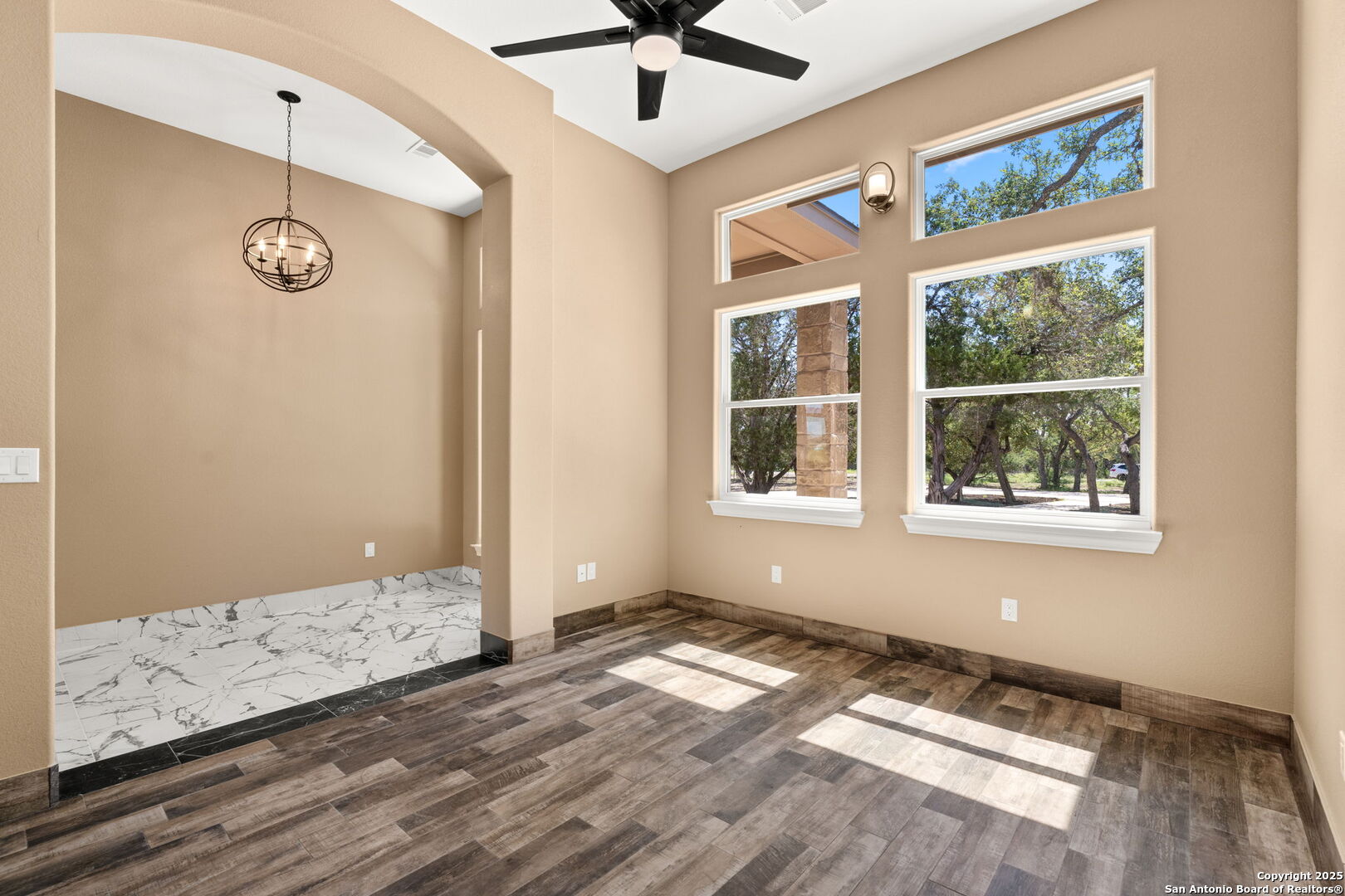1424 Cattail Dr