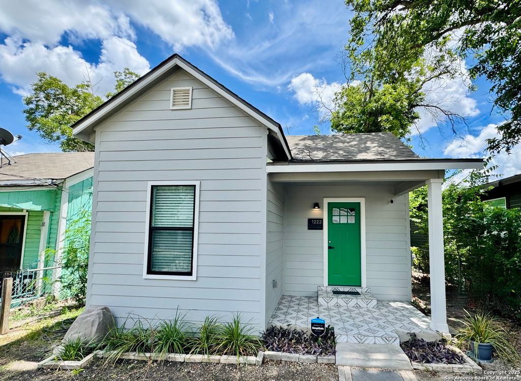Photo of 1222 Mason St., San Antonio, TX 78208 (MLS # 1883380)