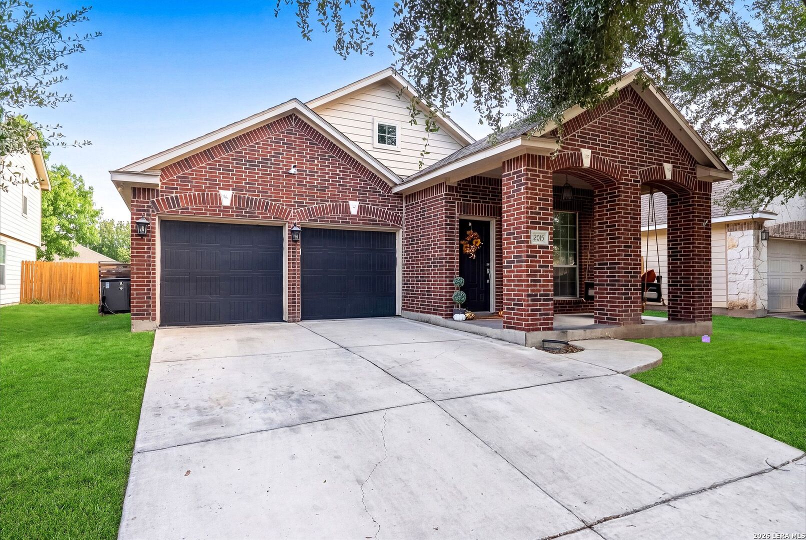 12015 Mill Village