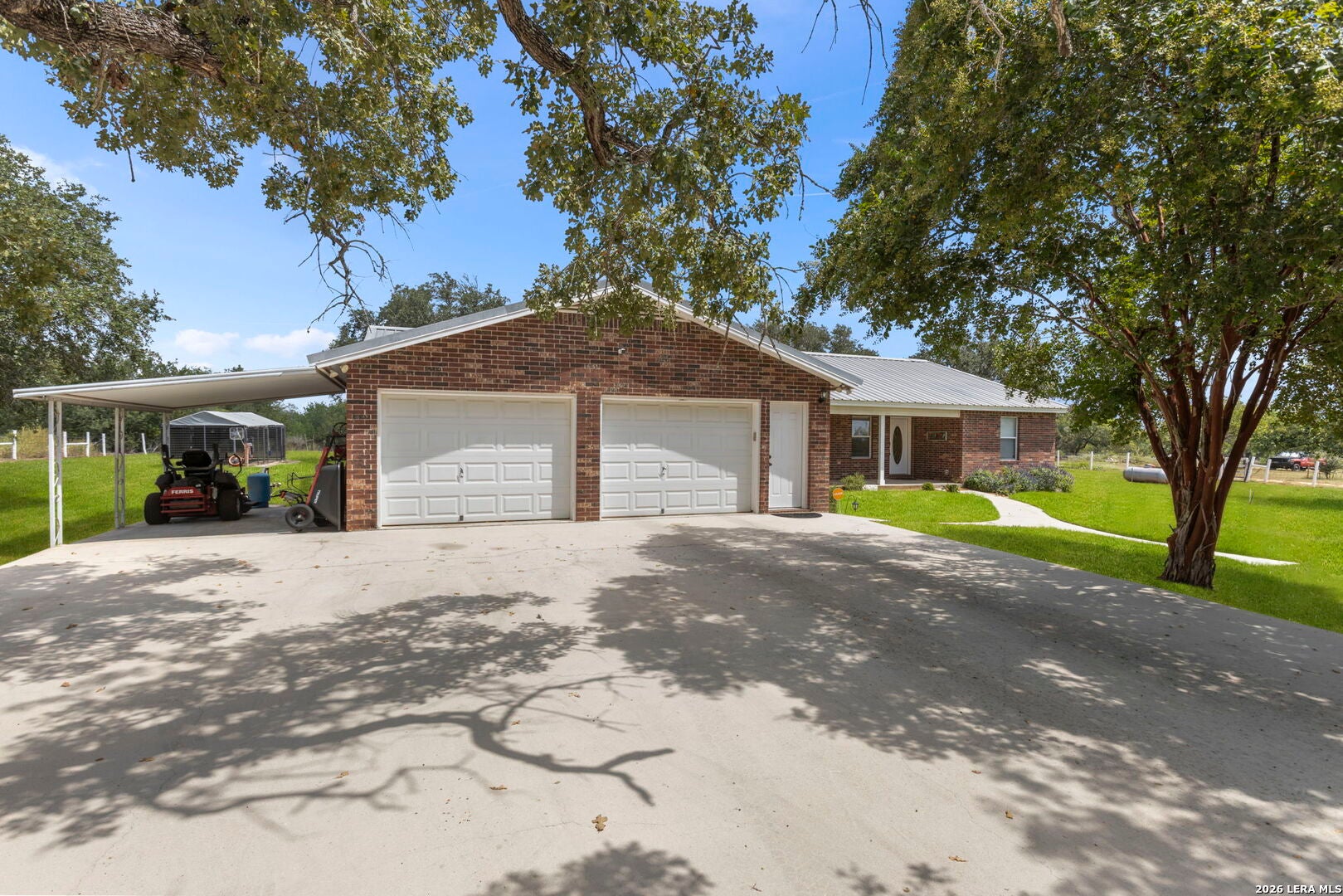 172 MEADOW LAKE DR