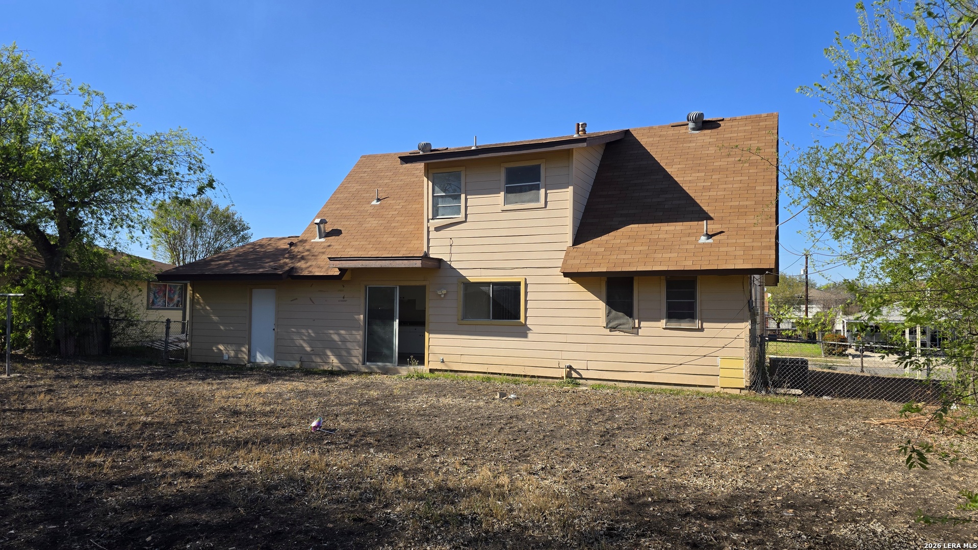 Search 6286 Apple Valley