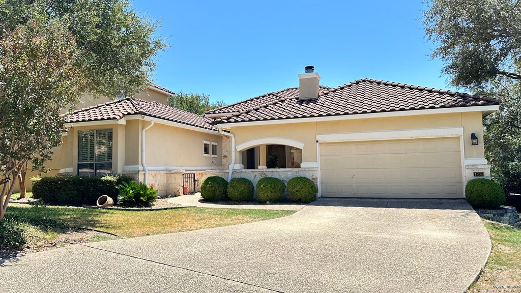 Photo of 1206 Via Milano, San Antonio, TX 78260 (MLS # 1889852)