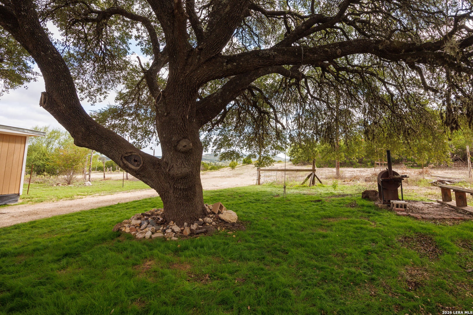 2970 Rolling Hills