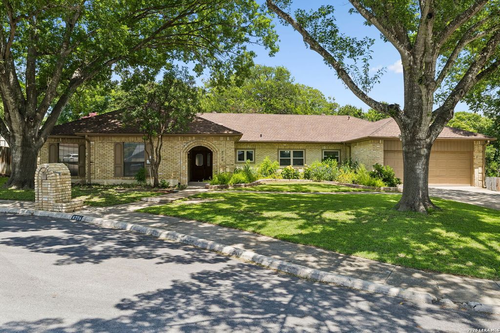 Photo of 8706 Golden View, Windcrest, TX 78239 (MLS # 1994234)