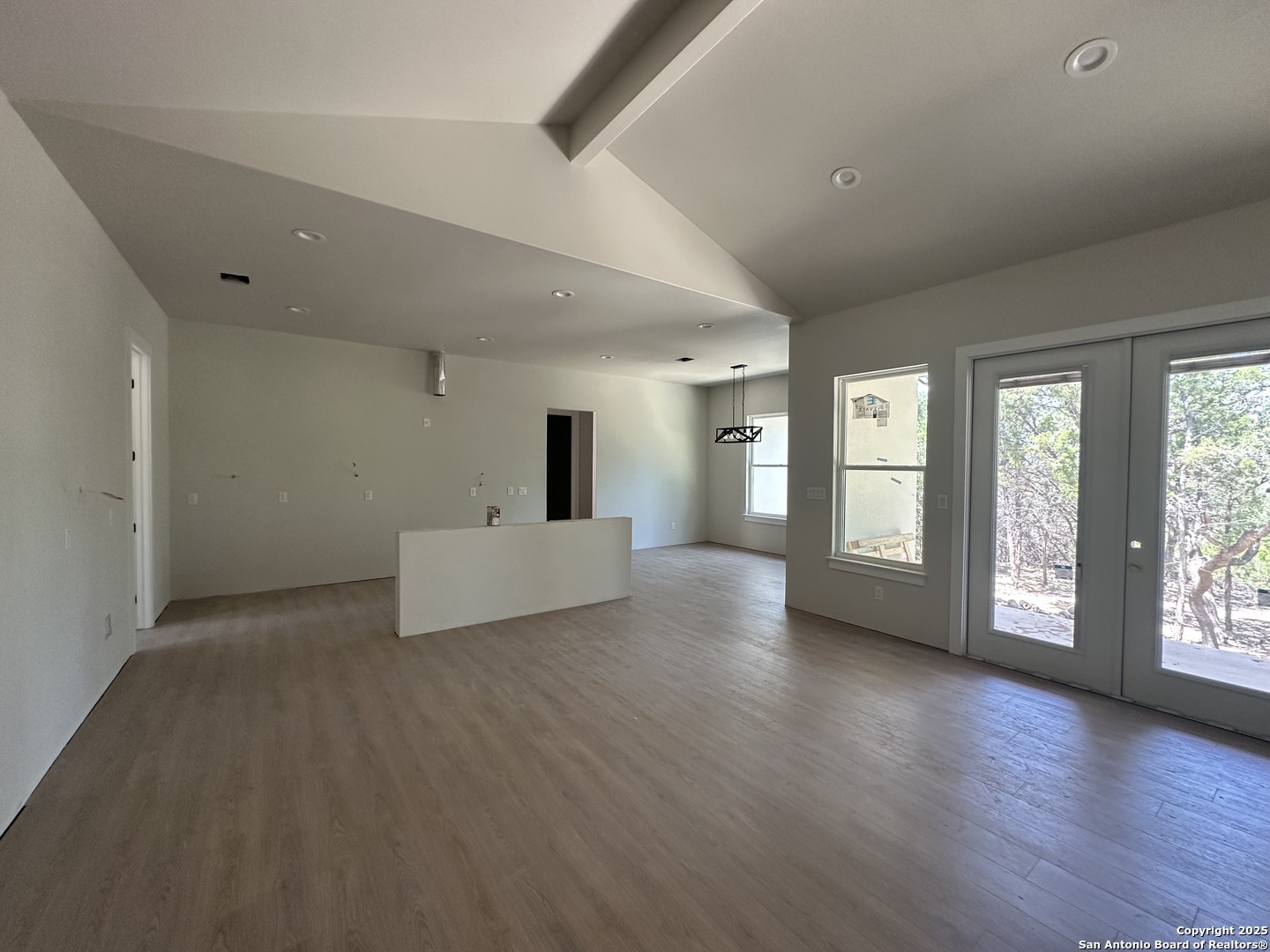 1229 Stallion Springs Dr