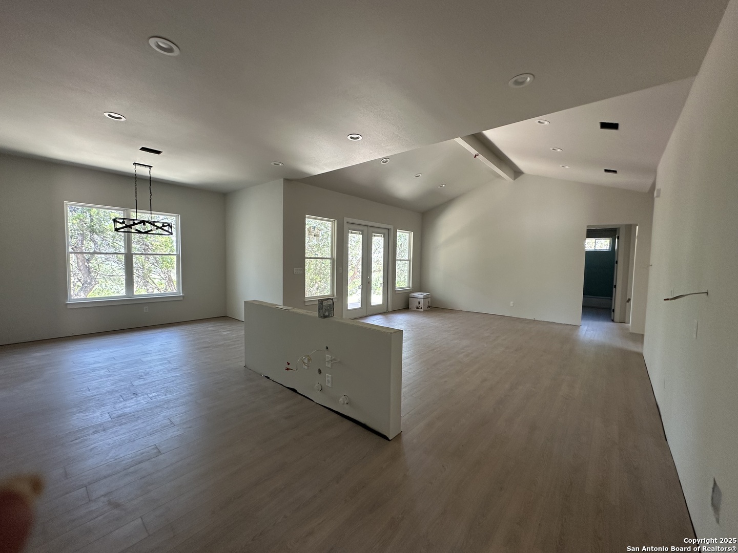 1229 Stallion Springs Dr