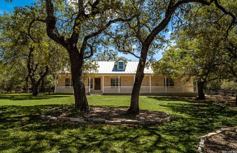 Photo of 341 INDIGO RUN DR, Bulverde, TX 78163 (MLS # 1964309)
