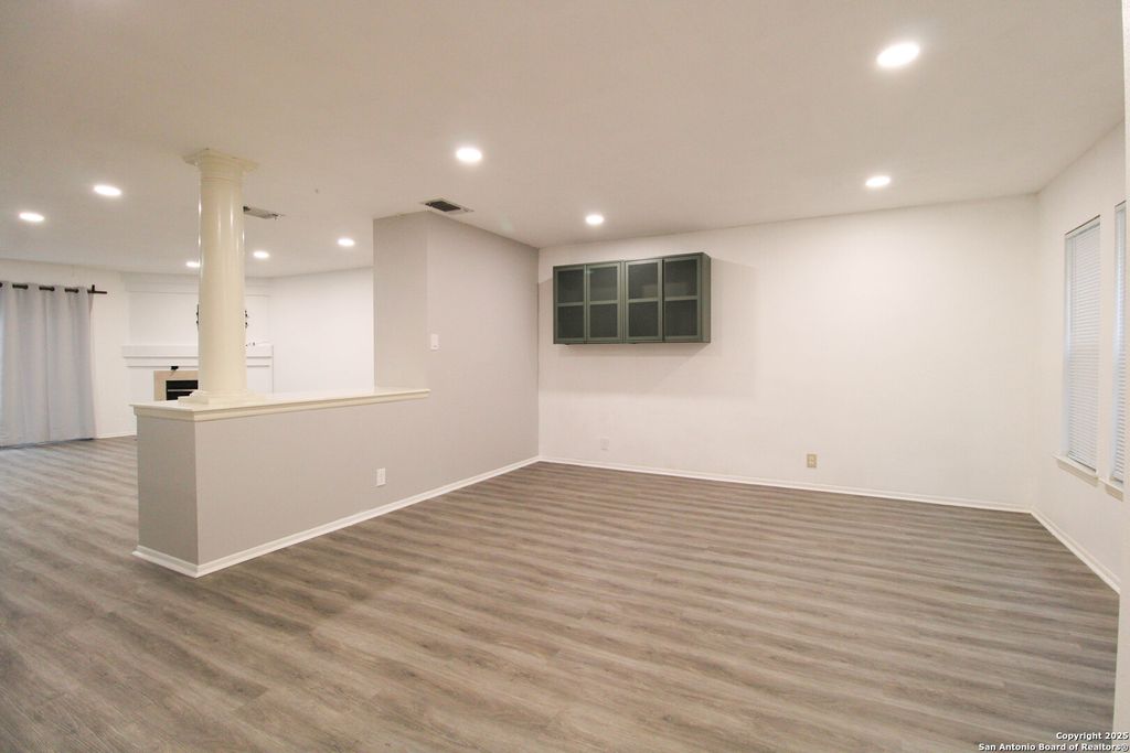 Photo of 14018 N Hills Village, San Antonio, TX 78249 (MLS # 1916272)