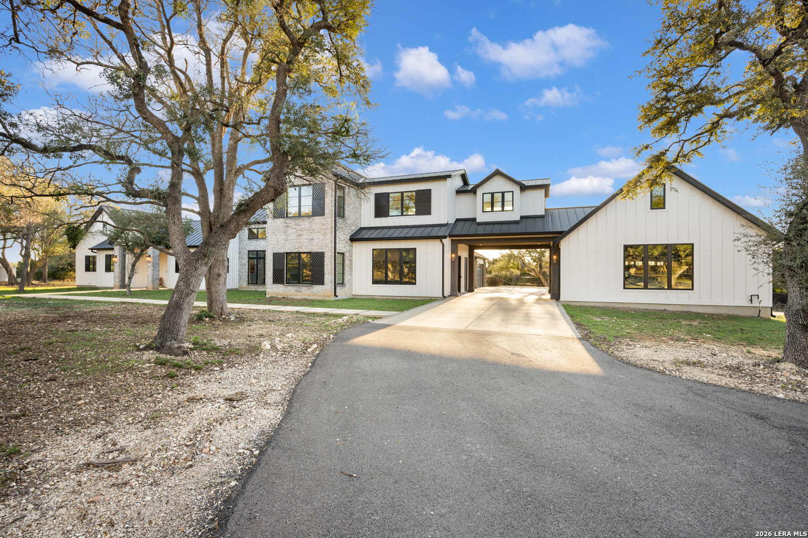 31952 Smithson Valley