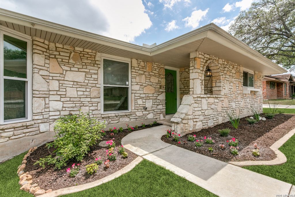Photo of 1518 Deer Run St, San Antonio, TX 78232 (MLS # 1959003)