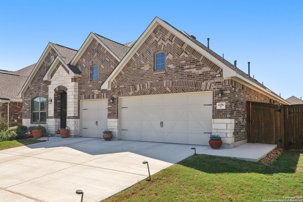 Photo of 12550 Silver Gate, San Antonio, TX 78254 (MLS # 1914887)