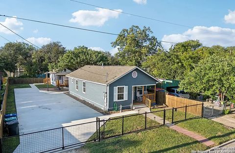 1006 Center San Antonio TX 78202