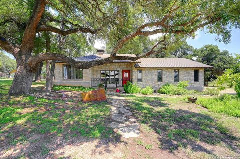 A home in Blanco