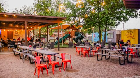 2769 Nacogdoches San Antonio TX 78217