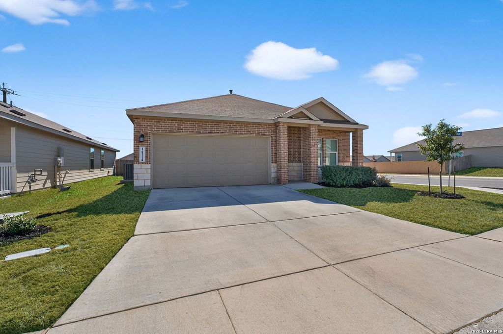 Photo of 14114 Swine Pl, San Antonio, TX 78252 (MLS # 1939121)