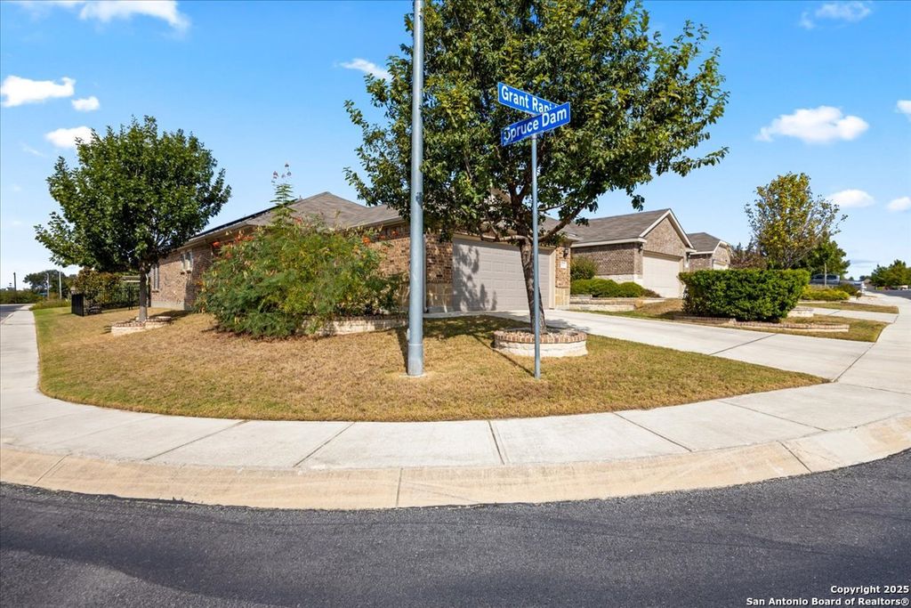 Photo of 3505 Grant Rapids, San Antonio, TX 78253 (MLS # 1913610)