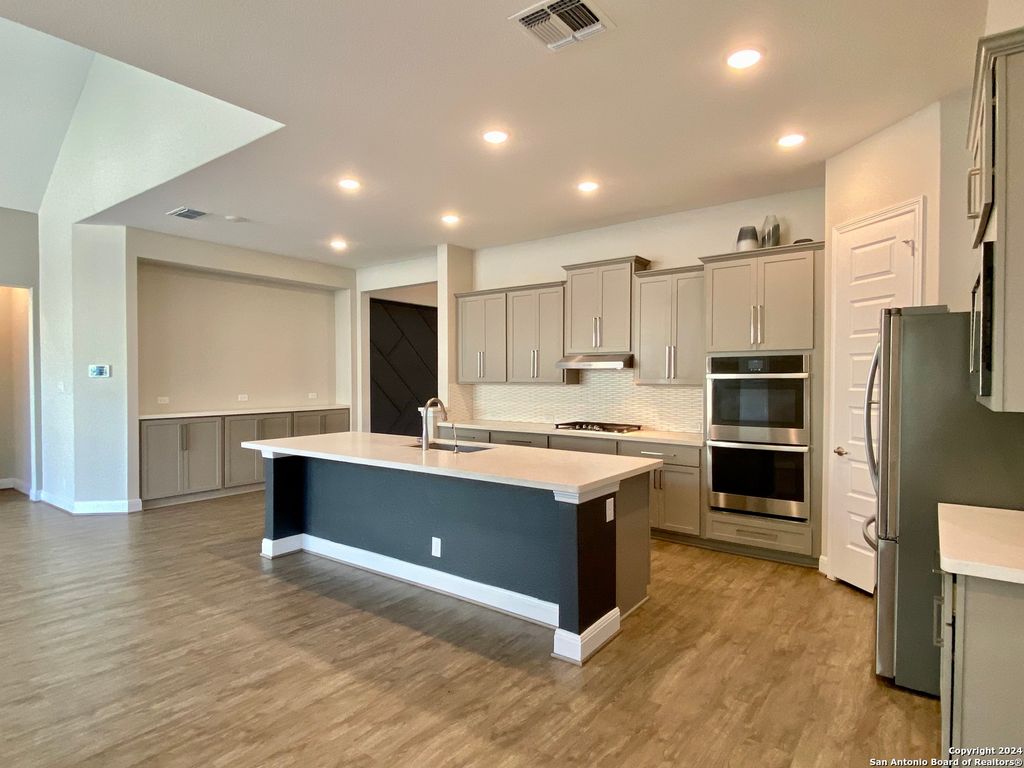 Photo of 24914 RESORT PKWY, San Antonio, TX 78261 (MLS # 1957870)