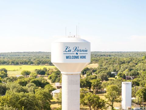 A home in La Vernia