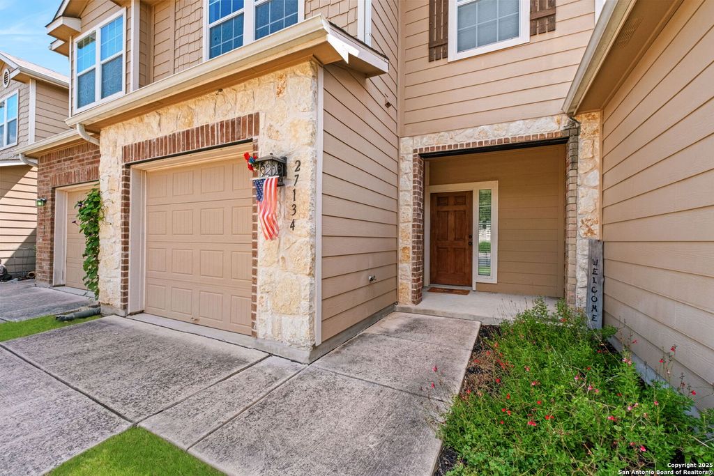 Photo of 27134 Villa Toscana, San Antonio, TX 78260 (MLS # 1921221)