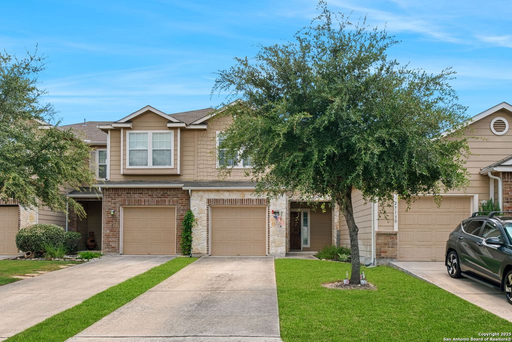 Photo of 27134 Villa Toscana, San Antonio, TX 78260 (MLS # 1921221)