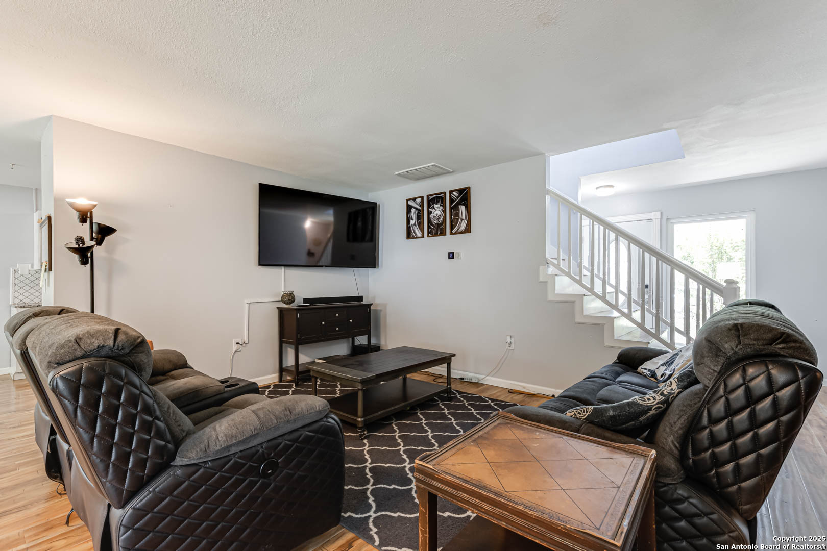 6719 Timberhill