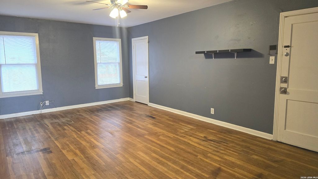 Photo of 818 W RUSSELL PL 4 #4, San Antonio, TX 78212 (MLS # 1957002)