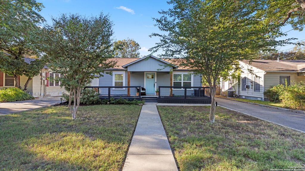 Photo of 760 Roosevelt, New Braunfels, TX 78130 (MLS # 1921641)