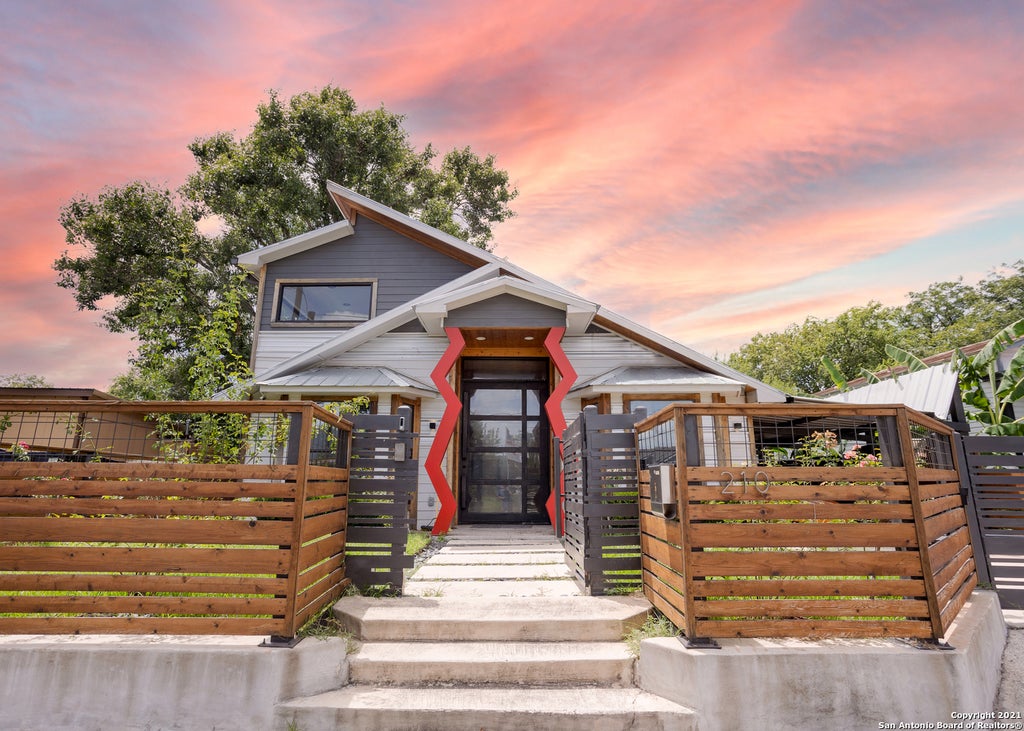 Photo of 210 FURNISH AVE, San Antonio, TX 78204 (MLS # 2019893)