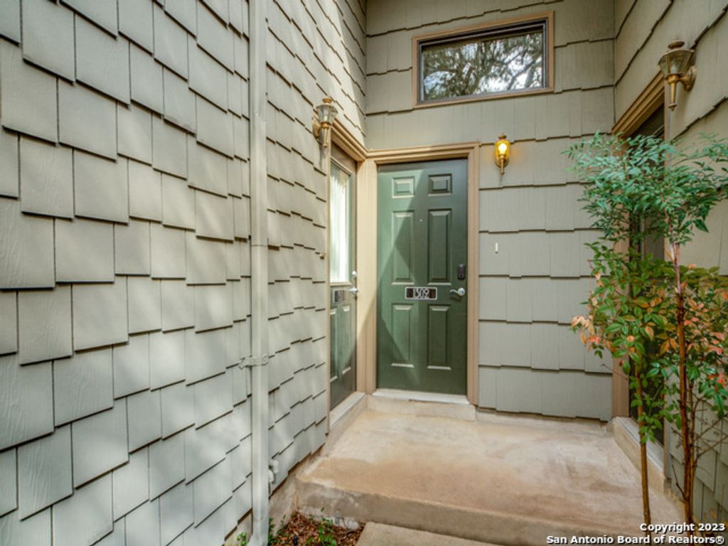 Photo of 14122 churchill estates 1302 #1302, San Antonio, TX 78248 (MLS # 1916738)