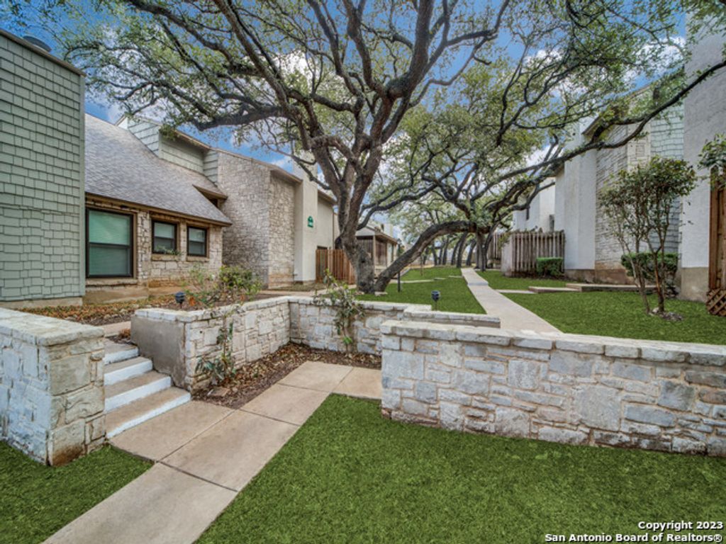 Photo of 14122 churchill estates 1302 #1302, San Antonio, TX 78248 (MLS # 1916738)
