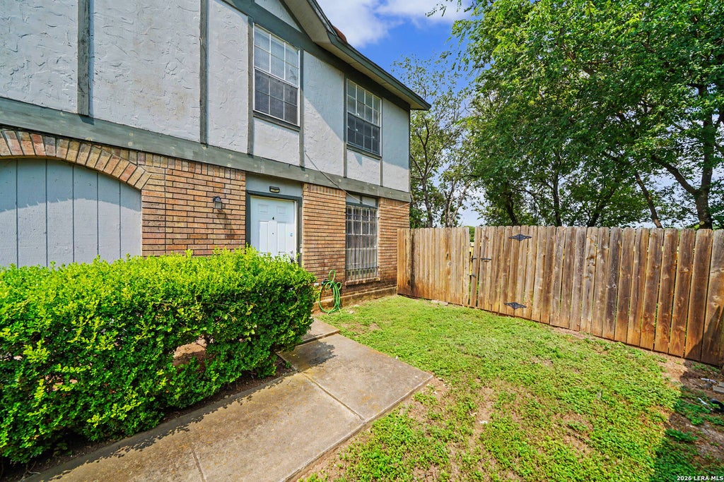 Photo of 5216 MEADOW FLD 4 #4, San Antonio, TX 78250 (MLS # 2005678)